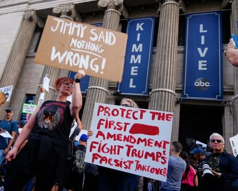 Jon Stewart, Jimmy Kimmel and the Fight for the Fate of Talk Shows
